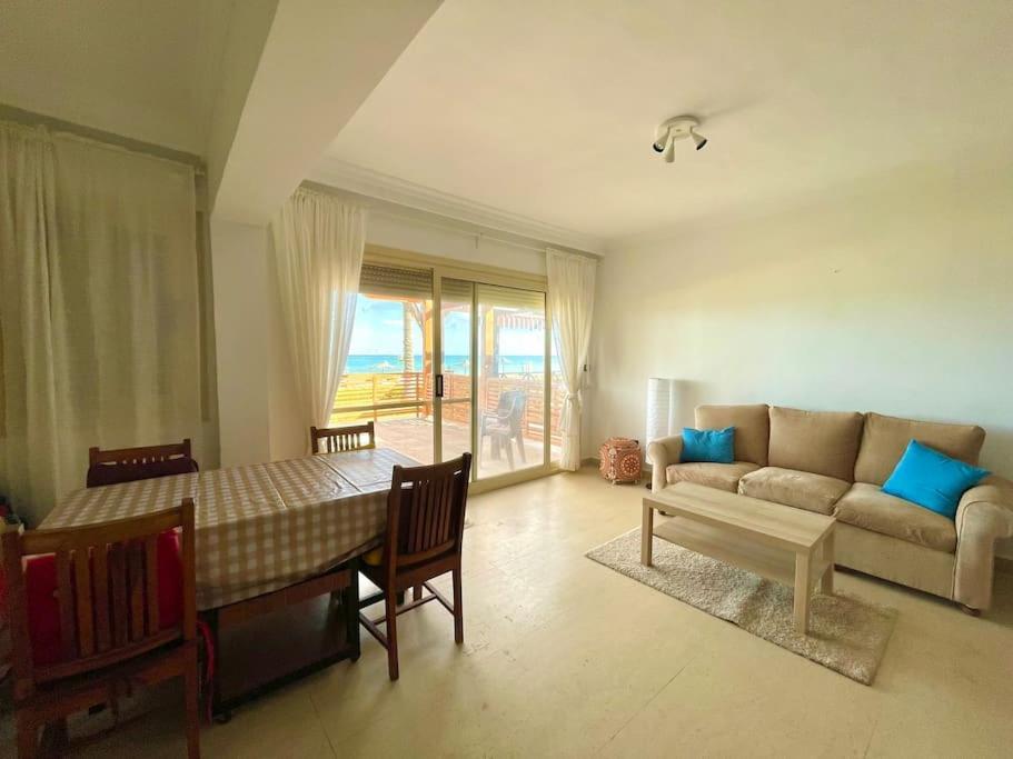 Breathtaking Luxury & Spacious 2-Bedroom 1St Row Direct Seaview At Stella Sea View Sokhna 아인 수크나 외부 사진